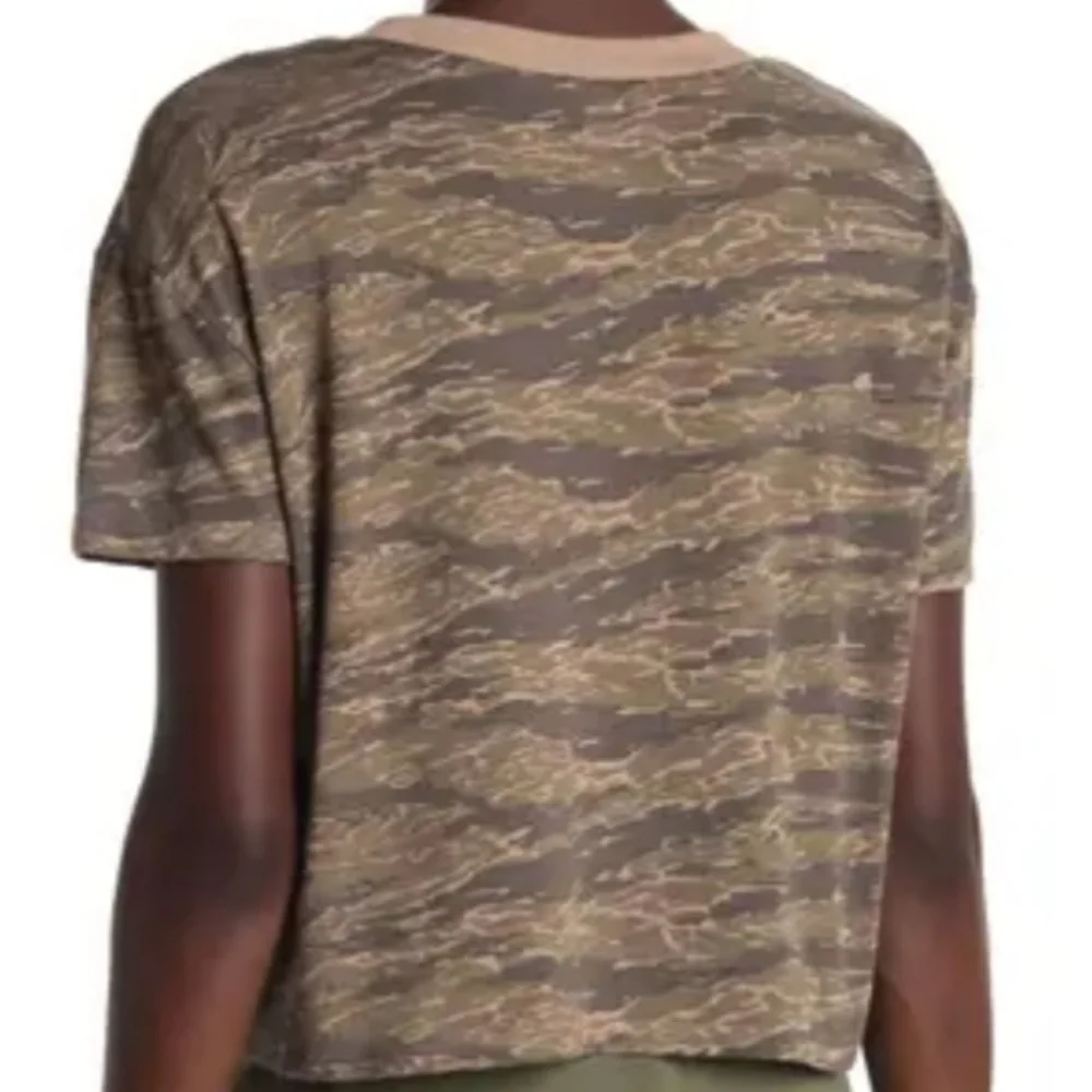 NWT ALTERNATIVE APPAREL Headliner Sustainable Camo Pullover Knit Crop Top - Picture 2 of 4